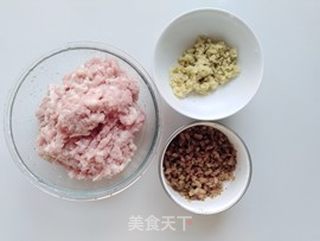 榨菜鲜肉饺子的做法步骤:5