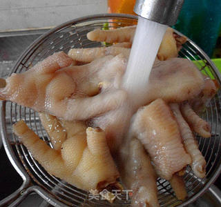 泡椒凤爪的做法步骤:5