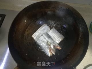 红烧带鱼的做法步骤：3