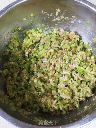 芹菜馅包子的做法步骤:5