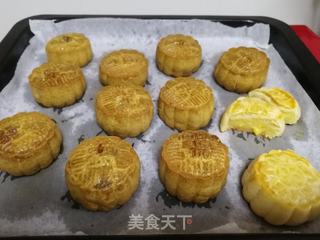 传统月饼(不用转化糖浆和枧水)的做法步骤:10