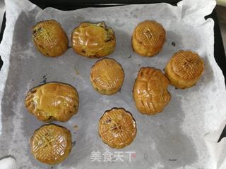 传统月饼(不用转化糖浆和枧水)的做法步骤:11