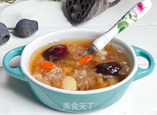 冰糖雪梨银耳羹的做法步骤:5
