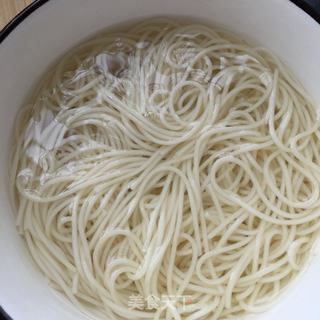 “榨菜”榨菜肉丝面的做法步骤:21