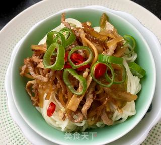 “榨菜”榨菜肉丝面的做法步骤:24