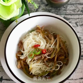 “榨菜”榨菜肉丝面的做法步骤:27