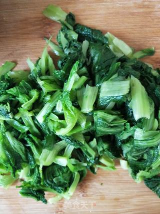 小白菜木耳土豆蒸饺的做法步骤:2
