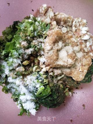 小白菜木耳土豆蒸饺的做法步骤:5