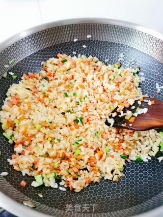 炒饭的做法步骤:10