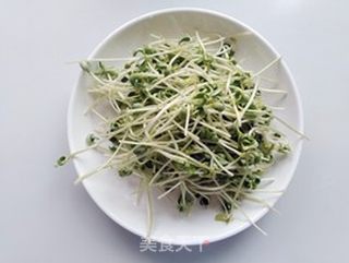 豆苗拌干丝的做法步骤:2