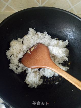 8分钟速炒米饭的做法步骤:3