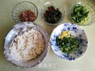 皮蛋瘦肉面疙瘩汤的做法步骤:5