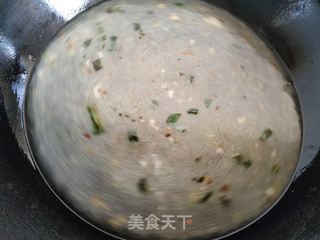 皮蛋瘦肉面疙瘩汤的做法步骤:9