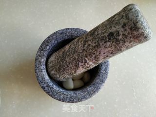 鸡蛋拌蒜的做法步骤:5