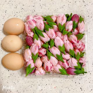 木槿花炒鸡蛋的做法步骤：2