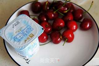 樱桃酸奶思慕雪的做法步骤:2