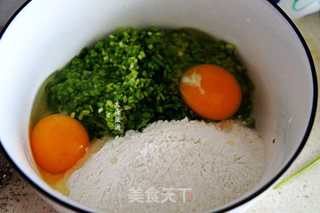 野韭菜鸡蛋饼的做法步骤:4