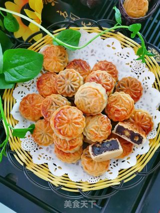 豆沙蛋黄月饼的做法步骤:19