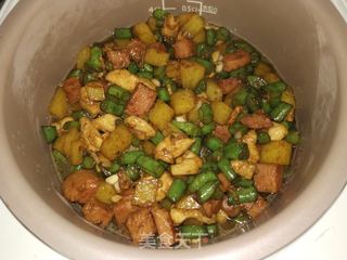 鸡丁豆角焖饭的做法步骤:8