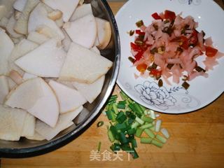 酸菜芋头的做法步骤:4