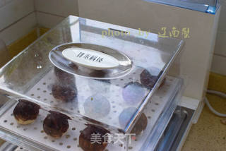 人见人爱的蘑菇馒头的做法步骤:9