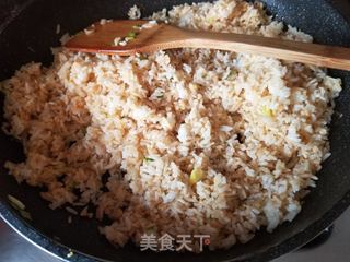 肉松炒饭的做法步骤:4