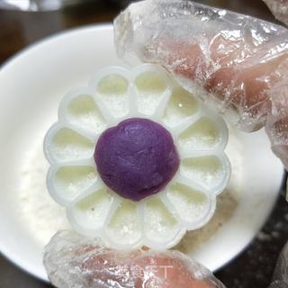 冰皮豆沙月饼的做法步骤:12