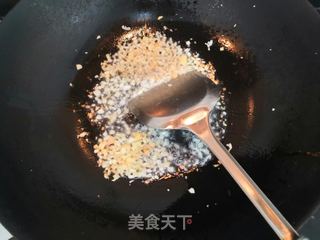 蒜香罗氏虾的做法步骤:7