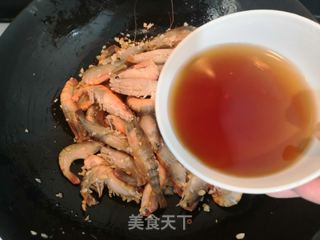 蒜香罗氏虾的做法步骤:10