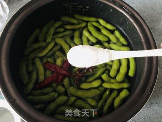 盐水毛豆这样做，简单美味，刷剧宵夜必备的做法步骤：5