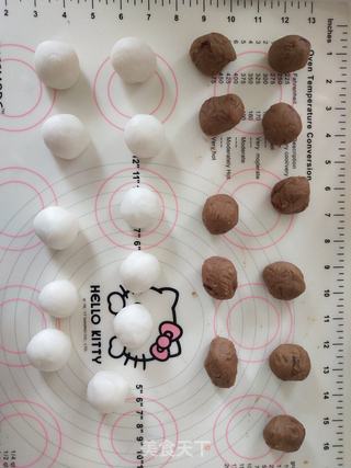 玫瑰栗蓉冰皮月饼的做法步骤:6