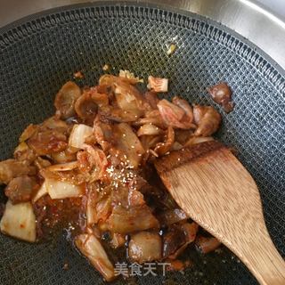 花肉炒韩式辣白菜的做法步骤:10