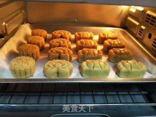 五仁月饼的做法步骤:20