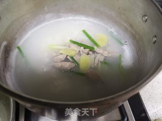 菠菜猪肝粥的做法步骤:12