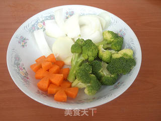 煎牛排的做法步骤:3