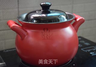 莲藕墨鱼筒骨汤的做法步骤:7