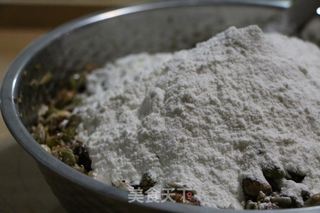 #广式五仁月饼的做法图解6