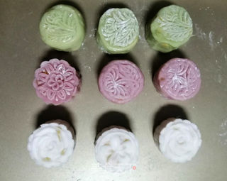 萨其马冰皮月饼的做法步骤：17