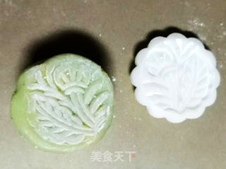 萨其马冰皮月饼的做法步骤：19