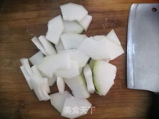 冬瓜鲫鱼汤的做法步骤:2