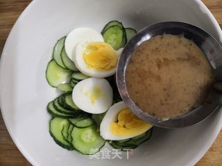 黄瓜鸡蛋沙拉的做法步骤:10