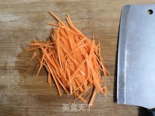 西芹萝卜丝的做法步骤:4