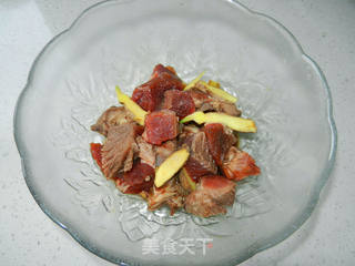 红烧牛肉面的做法步骤:2
