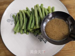 芝麻沙拉拌长豆的做法步骤:11