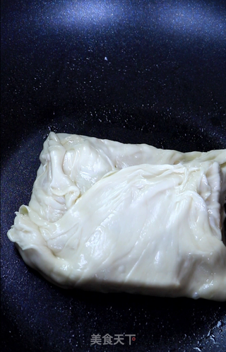 早渔人家|鱼糕蛋黄小酥饼的做法步骤:5