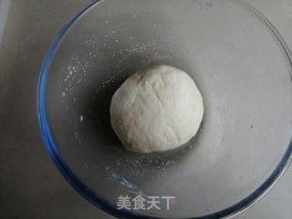香葱芝麻花卷的做法步骤:2