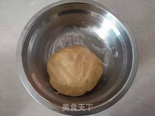 黑芝麻豆沙月饼的做法步骤:3