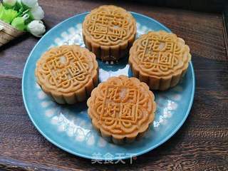 黑芝麻豆沙月饼的做法步骤:11