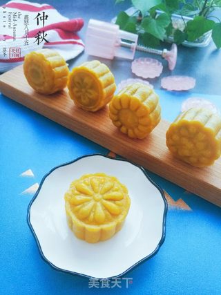南瓜豆沙月饼的做法步骤:14