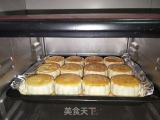 广式蛋黄月饼的做法步骤:29